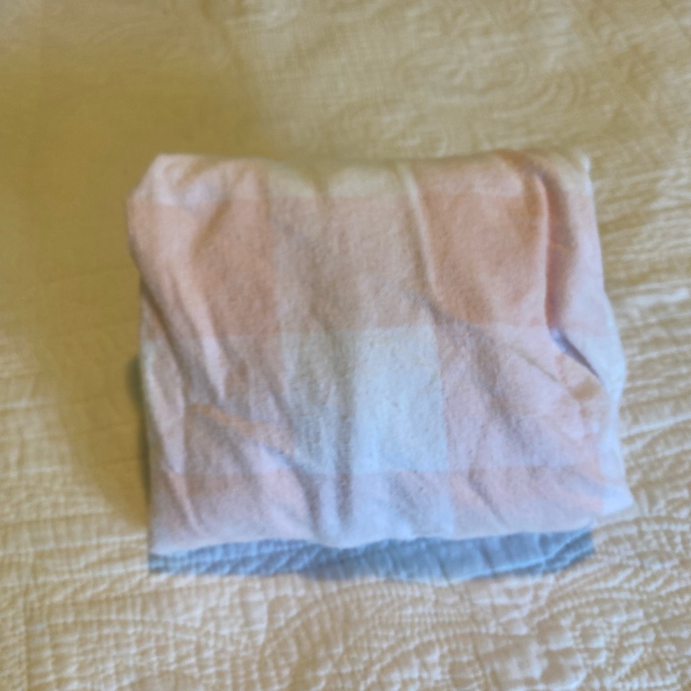 Sweet Jojo Pink/White Organic Cotton Gingham Crib Sheet